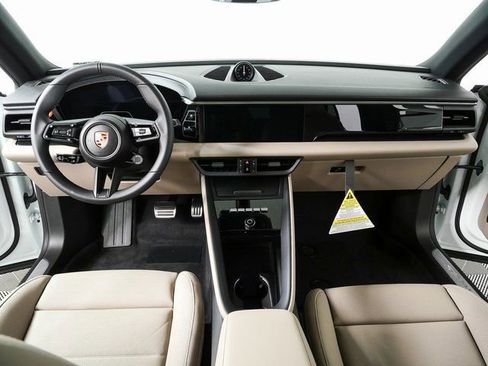 New 2026 Porsche Macan 4S Electric AWD/4WD image 20