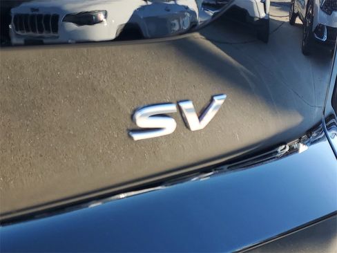 Used 2023 Nissan Pathfinder SV image 12