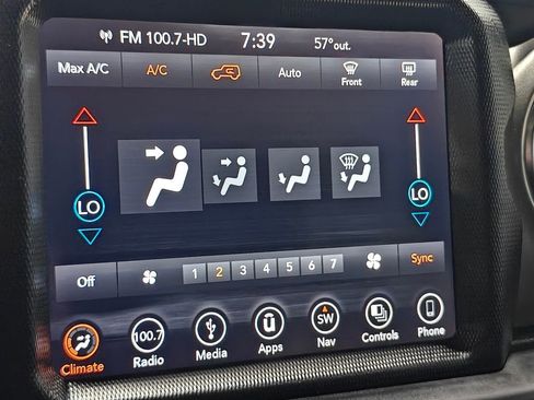 Used 2019 Jeep Wrangler Unlimited Sahara AWD/4WD image 36
