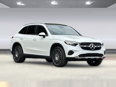 Used 2024 Mercedes-Benz GLC 300 4MATIC image 7
