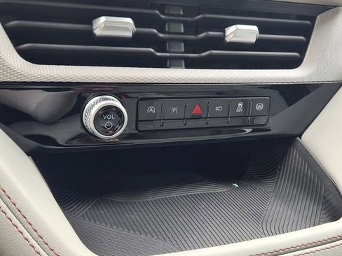 New 2026 Ford Explorer Active RWD image 19
