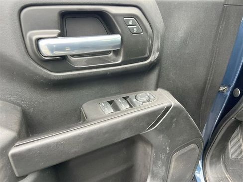 Used 2020 Chevrolet Silverado 1500 Custom w/ Custom Value Package image 21