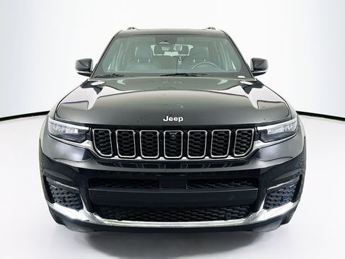 Used 2024 Jeep Grand Cherokee L Limited w/ Luxury Tech Group II image 2