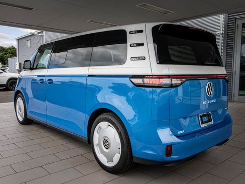 New 2025 Volkswagen ID. Buzz 1st Edition image 13