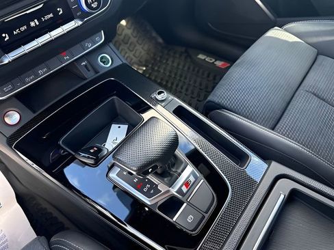 Used 2022 Audi SQ5 Premium w/ Convenience Package image 23