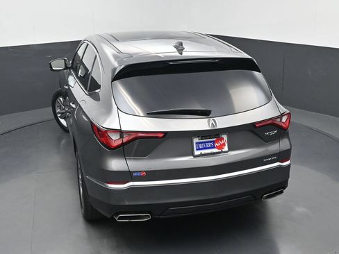 Used 2023 Acura MDX SH-AWD image 38