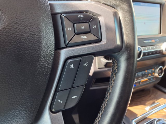 Used 2019 Ford Expedition Platinum RWD image 17