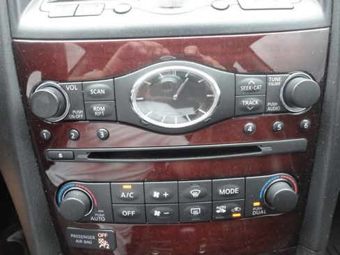 Used 2016 INFINITI QX50 AWD image 13