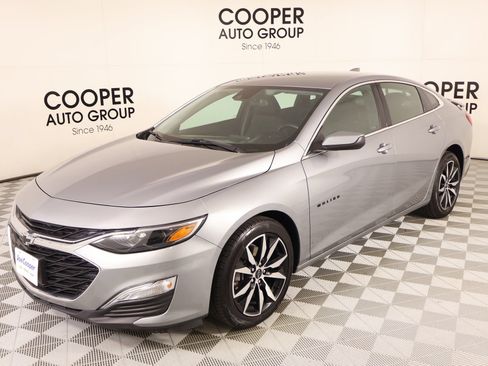 Used 2025 Chevrolet Malibu RS FWD image 9