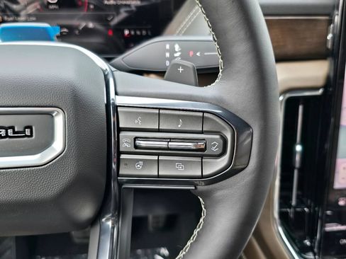 New 2026 GMC Yukon XL Denali Ultimate AWD/4WD image 19