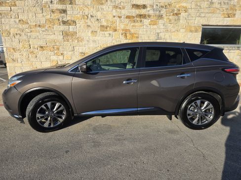 Used 2016 Nissan Murano S w/ Navigation Package image 1
