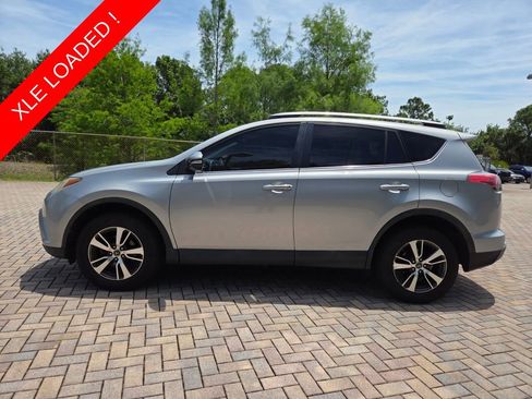 Certified 2017 Toyota RAV4 XLE AWD/4WD image 8