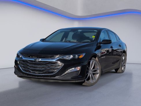 Used 2023 Chevrolet Malibu LT image 2
