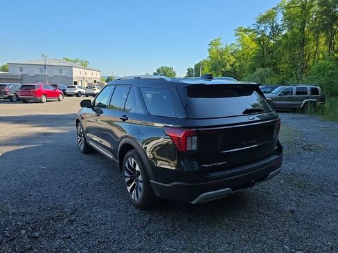 Used 2025 Ford Explorer Platinum w/ LUX Leather Package AWD/4WD image 6