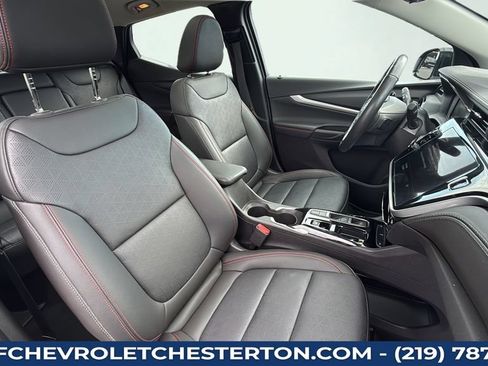 Used 2023 Chevrolet Bolt EUV Premier w/ Sun & Sound Package FWD image 40
