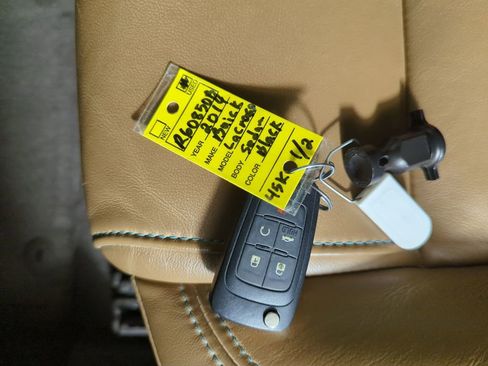 Used 2014 Buick LaCrosse Leather FWD image 23