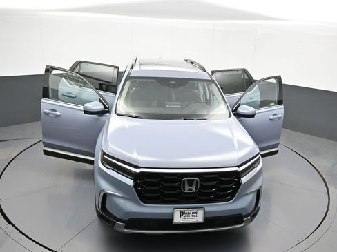 Used 2023 Honda Pilot Elite image 48