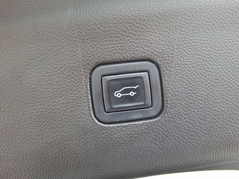 Used 2022 Buick Enclave Essence w/ Experience Buick Package AWD/4WD image 29