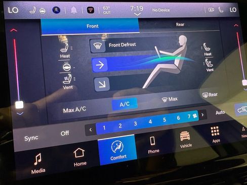 Used 2024 Jeep Grand Cherokee L Limited w/ Luxury Tech Group II image 34