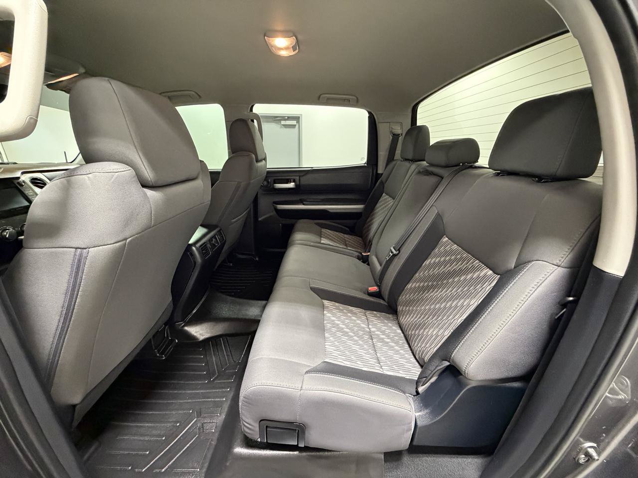 Used 2018 Toyota Tundra SR5 w/ SR5 Upgrade Package AWD/4WD image 24