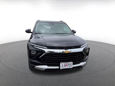 Used 2025 Chevrolet TrailBlazer LT FWD image 4