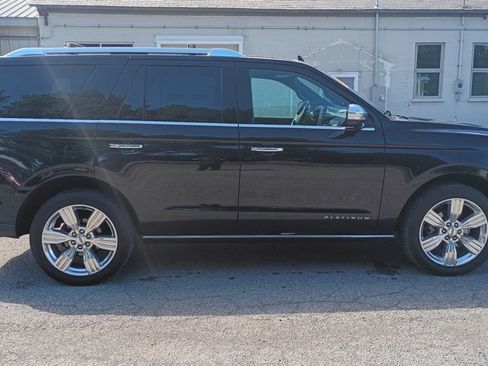 Used 2023 Ford Expedition Platinum AWD/4WD image 8