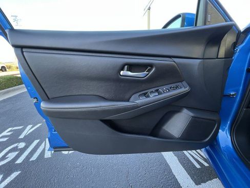 Used 2025 Nissan Sentra SV image 21