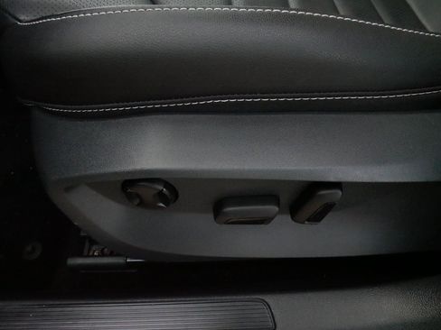 Certified 2023 Volkswagen Taos SEL image 20