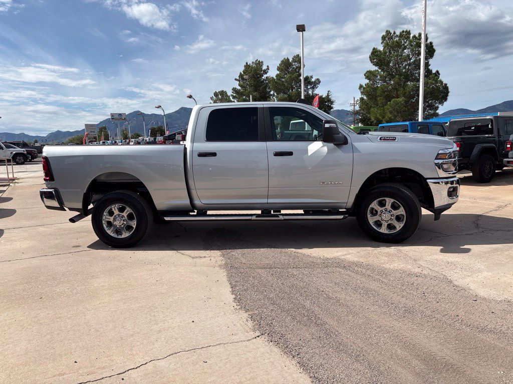 Used 2026 RAM 2500 Big Horn AWD/4WD image 4