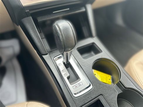 Used 2017 Subaru Outback 2.5i Limited image 21