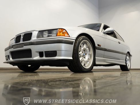 Used 1996 BMW M3 Coupe RWD image 21