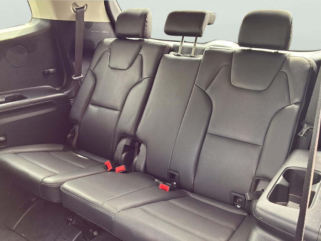 Used 2025 Kia Telluride S FWD image 29