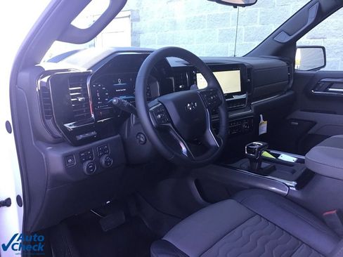 Used 2025 Chevrolet Silverado 1500 ZR2 w/ Technology Package image 40