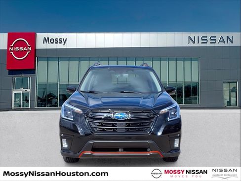 Used 2023 Subaru Forester Sport image 2