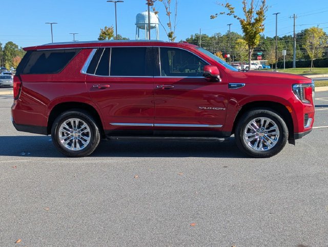 Used 2022 GMC Yukon SLT w/ SLT Premium Package AWD/4WD image 3