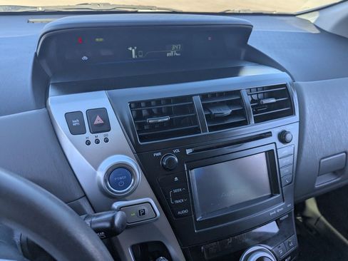 Used 2012 Toyota Prius V Three image 23