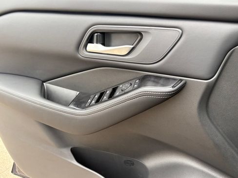 New 2026 Nissan Rogue SV AWD/4WD image 16