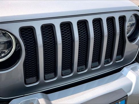 Used 2021 Jeep Wrangler Unlimited Sahara AWD/4WD image 27