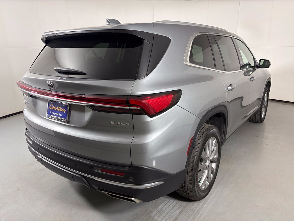 Used 2026 Buick Enclave Preferred FWD image 8