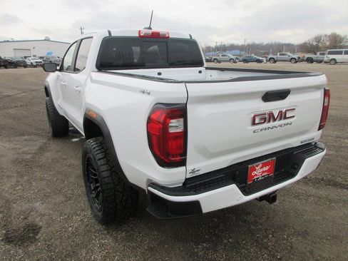 New 2026 GMC Canyon Elevation image 10