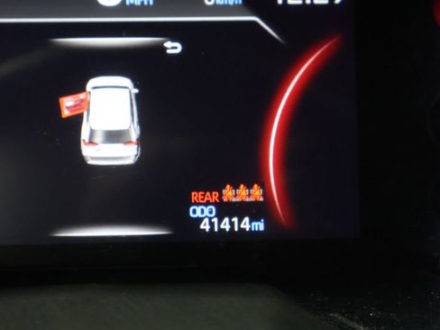 Used 2024 Toyota RAV4 LE image 37