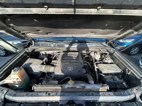 Used 2016 Toyota Tundra SR5 w/ SR5 Upgrade Package RWD image 33