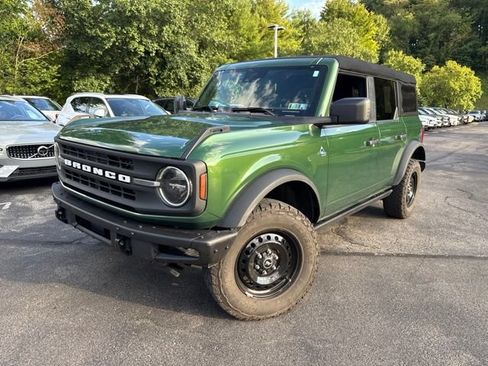 Used 2023 Ford Bronco Black Diamond AWD/4WD image 1