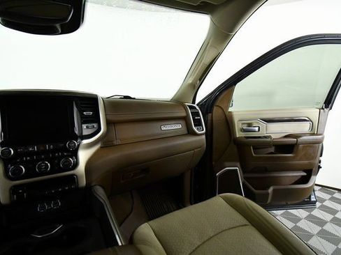 Used 2020 RAM 3500 Laramie image 20