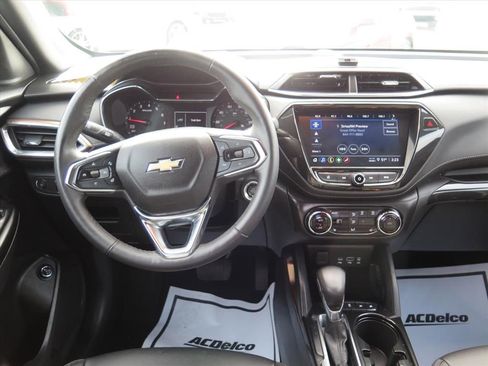 Used 2023 Chevrolet TrailBlazer ACTIV w/ Sun and Liftgate Package image 15