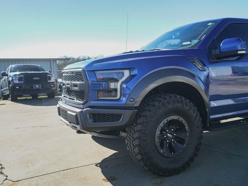 Used 2017 Ford F150 Raptor w/ Equipment Group 802A Luxury image 31