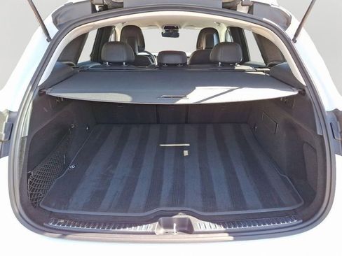 Used 2024 Mercedes-Benz GLC 300 4MATIC image 26