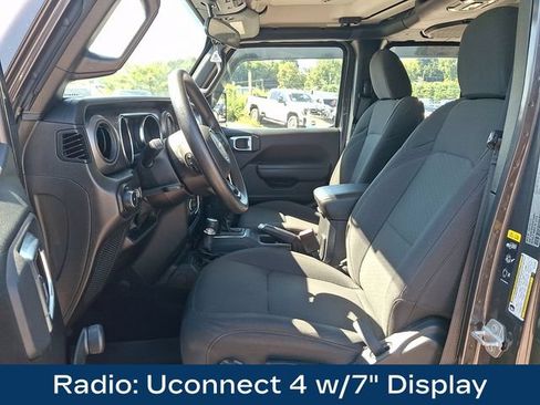 Used 2022 Jeep Wrangler Unlimited Sport AWD/4WD image 2