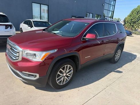 Used 2018 GMC Acadia SLE FWD image 1