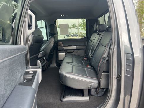 Used 2024 Ford F350 Lariat w/ Lariat Ultimate Package image 28